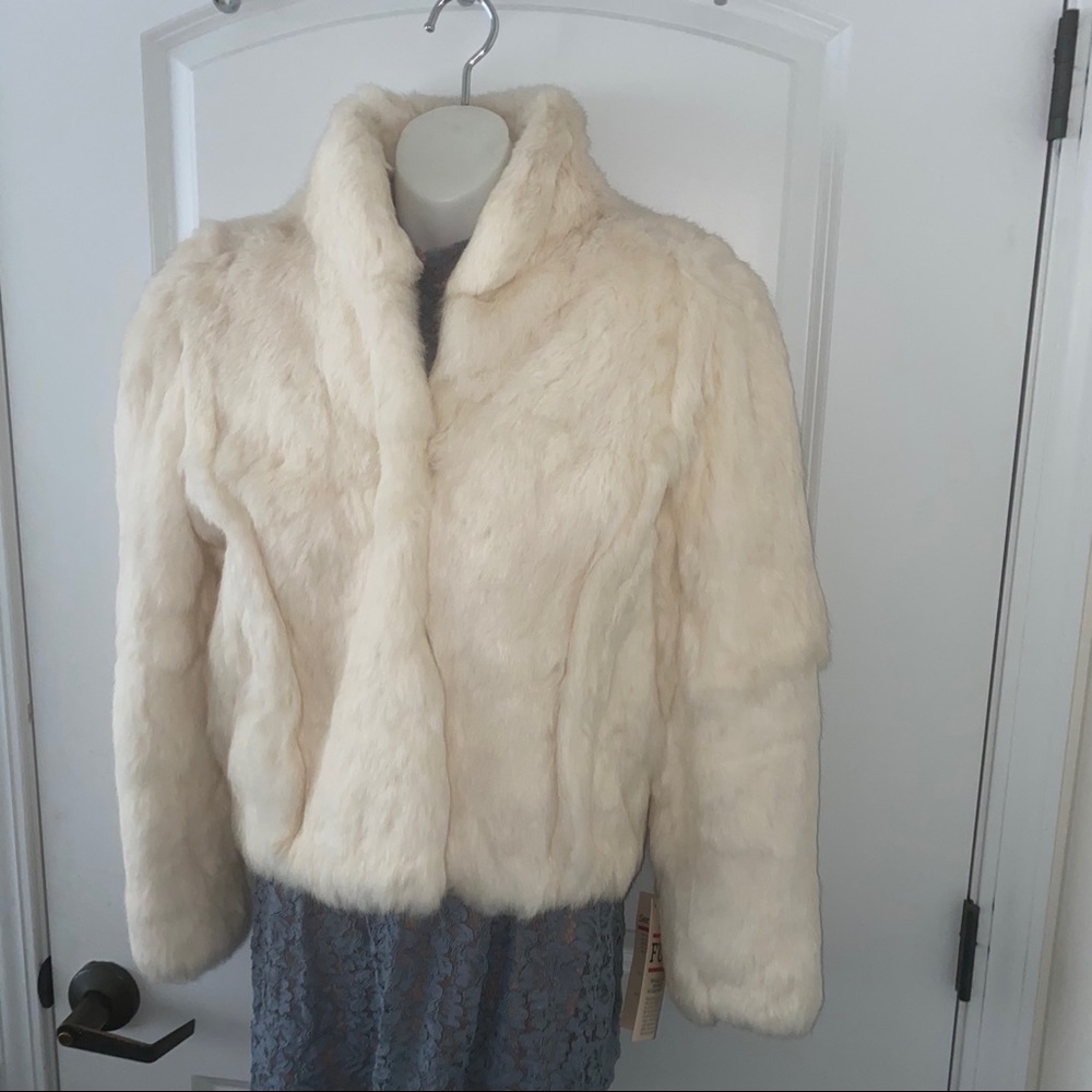 ❄️ *Gorgeous* Rabbit Fur Jacket - Picture 3 of 6